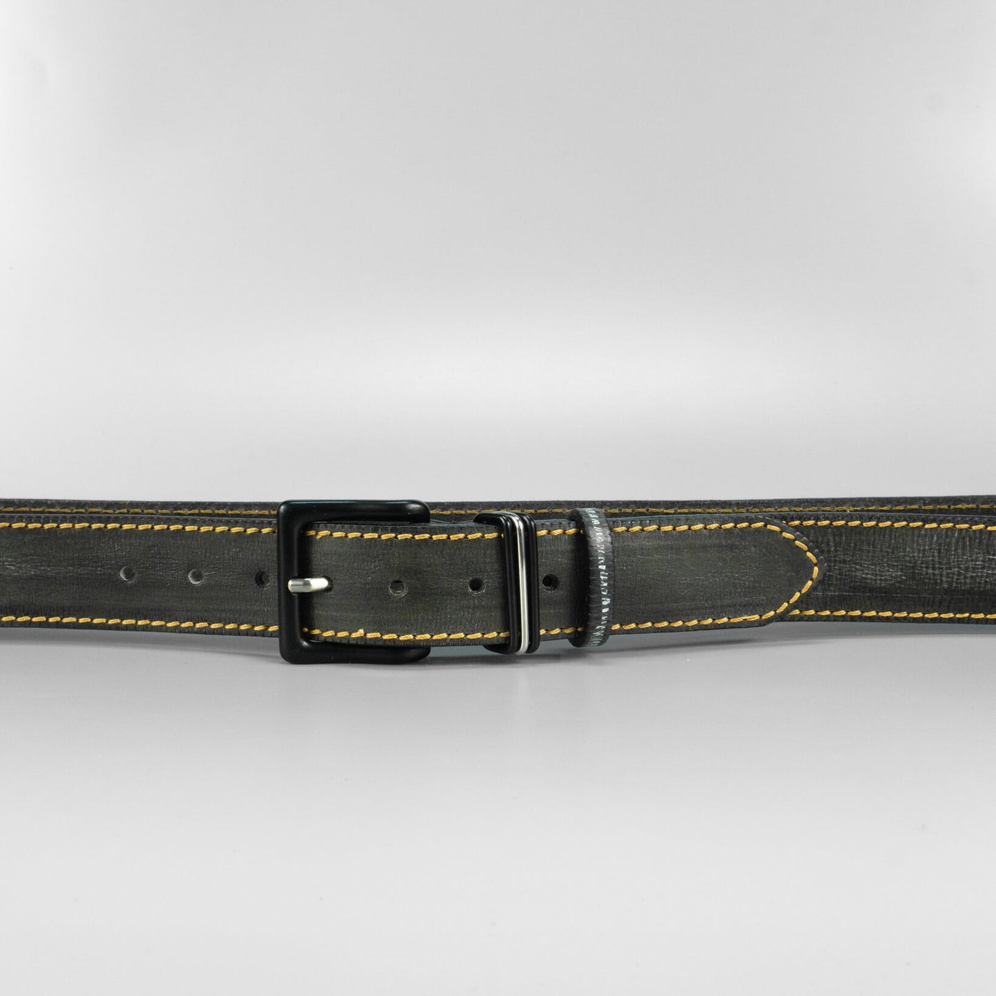 Ručne vyrobený pánsky kožený opasok do riflí "Seth"